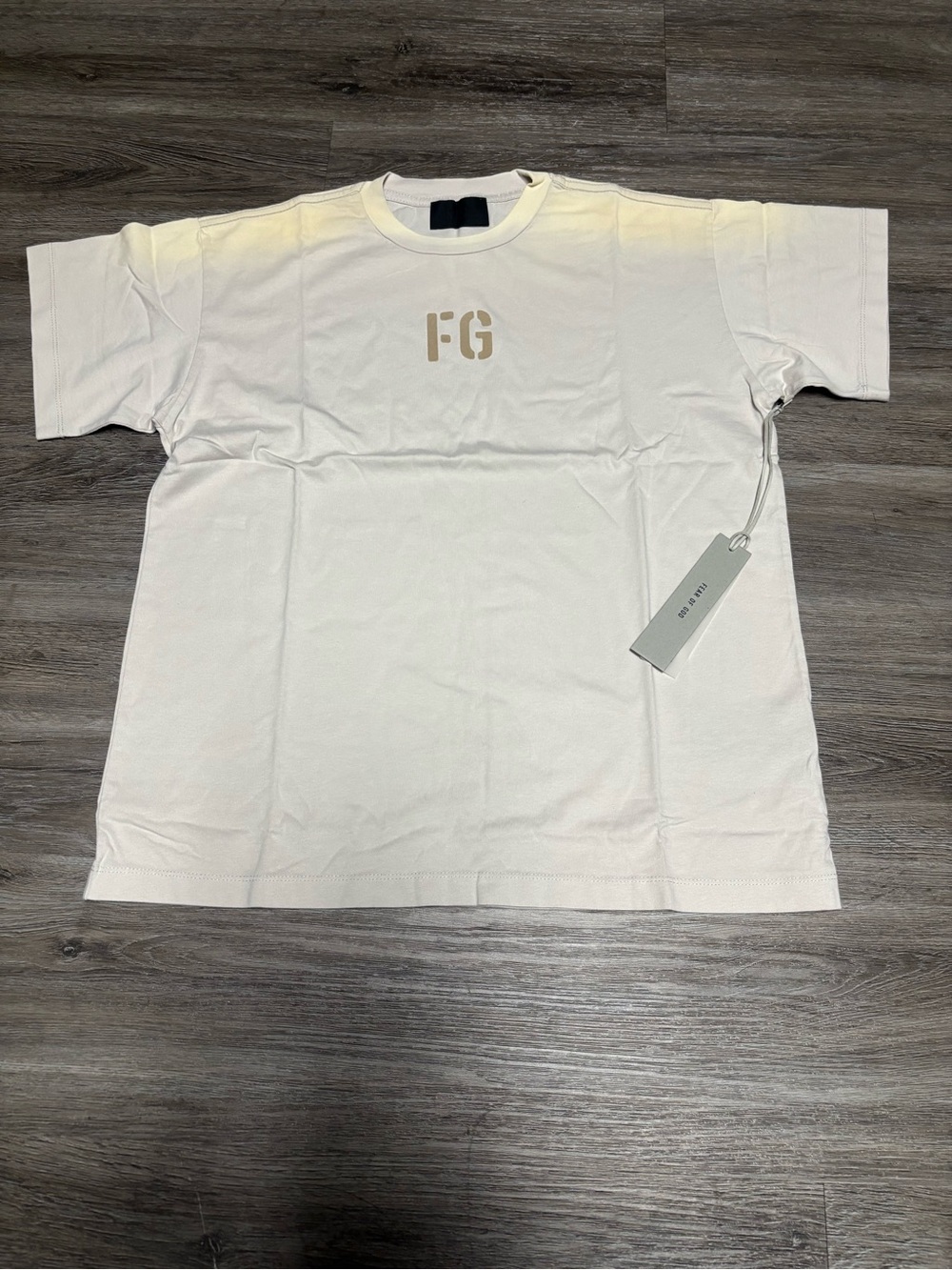 fear of god essentials concrete tee